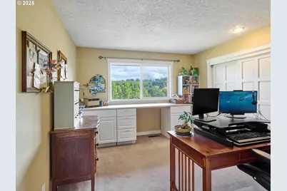 8166 Saghalie Dr, Salem, OR 97301 - Photo 29