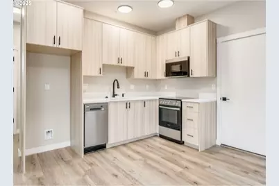 14370 SE Knight St, Portland, OR 97236 - Photo 13