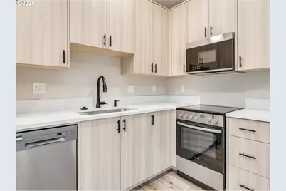 14370 SE Knight St, Portland, OR 97236 - Photo 11