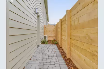 14370 SE Knight St, Portland, OR 97236 - Photo 23