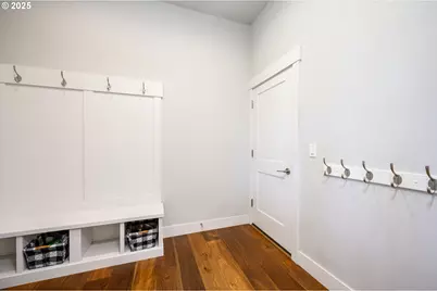 2050 SW Fox Swale Ln, McMinnville, OR 97128 - Photo 35