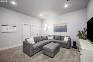 2050 SW Fox Swale Ln, McMinnville, OR 97128 - Photo 29