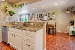 647 NE Autumn Ridge Dr, McMinnville, OR 97128 - Photo 11