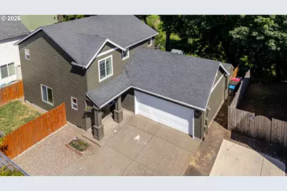 647 NE Autumn Ridge Dr, McMinnville, OR 97128 - Photo 1