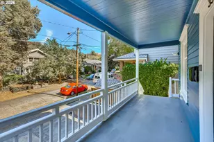 3328 SE Washington St, Portland, OR 97214 - Photo 3