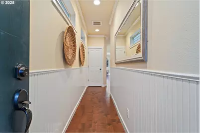 17515 SW Vanguard Ln, Beaverton, OR 97007 - Photo 3