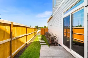 18374 SW Weeks Wy, Beaverton, OR 97003 - Photo 41