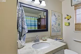 949 S S Ct, Cottage Grove, OR 97424 - Photo 11