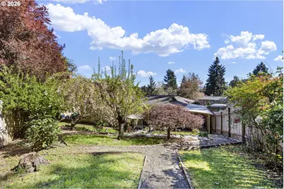 949 S S Ct, Cottage Grove, OR 97424 - Photo 21