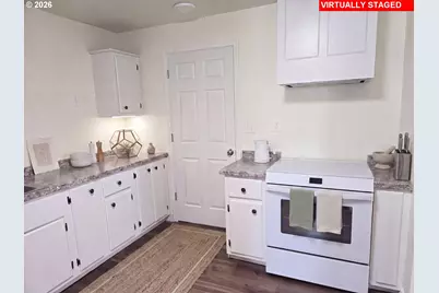4490 Center St NE, Salem, OR 97301 - Photo 3