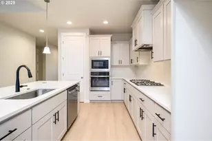 24052 SW Maple Ter SW, Sherwood, OR 97140 - Photo 9