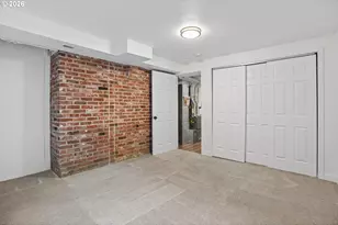11240 NE Couch Ct, Portland, OR 97220 - Photo 27