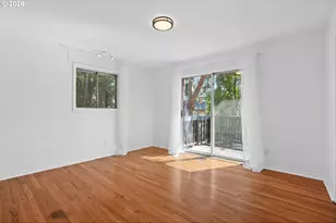11240 NE Couch Ct, Portland, OR 97220 - Photo 15