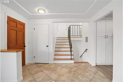 11240 NE Couch Ct, Portland, OR 97220 - Photo 5
