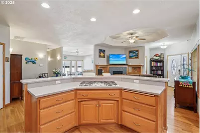 724 Lost Ln, Keizer, OR 97303 - Photo 11