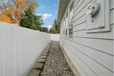 724 Lost Ln, Keizer, OR 97303 - Photo 39