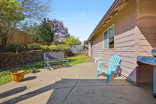 13623 Barclay Hills Dr, Oregon City, OR 97045 - Photo 25