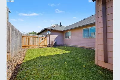13623 Barclay Hills Dr, Oregon City, OR 97045 - Photo 27