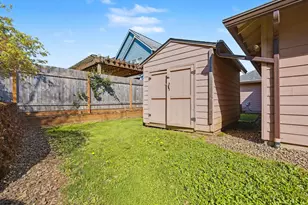 13623 Barclay Hills Dr, Oregon City, OR 97045 - Photo 27