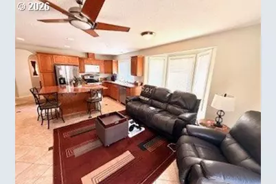 13623 Barclay Hills Dr, Oregon City, OR 97045 - Photo 7