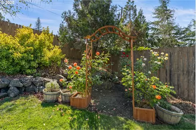 2730 Golfview Ave, Sutherlin, OR 97479 - Photo 45