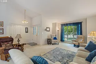 2730 Golfview Ave, Sutherlin, OR 97479 - Photo 7