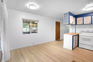 4900 Royal Ave, Eugene, OR 97402 - Photo 9