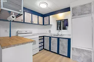 4900 Royal Ave, Eugene, OR 97402 - Photo 7