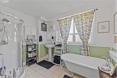 1753 20th St, Myrtle Point, OR 97458 - Photo 21