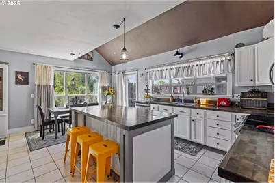 1753 20th St, Myrtle Point, OR 97458 - Photo 11