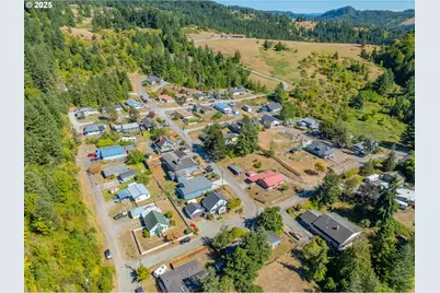 1753 20th St, Myrtle Point, OR 97458 - Photo 41