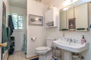 982 Brumbach Rd, Roseburg, OR 97470 - Photo 17