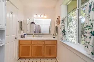 982 Brumbach Rd, Roseburg, OR 97470 - Photo 15