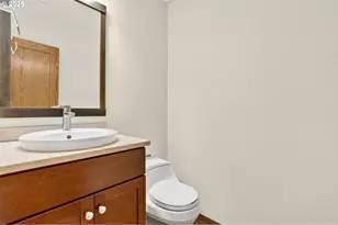 830 SW Broadway Dr, Portland, OR 97201 - Photo 3