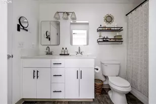 2630 NE Saratoga St, Portland, OR 97211 - Photo 25