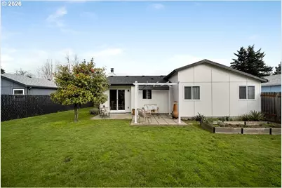 2630 NE Saratoga St, Portland, OR 97211 - Photo 39