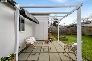 2630 NE Saratoga St, Portland, OR 97211 - Photo 35