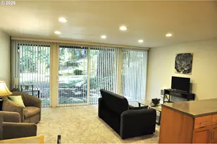 100 Kerr Pkwy, Lake Oswego, OR 97035 - Photo 7