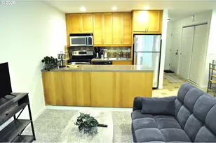 100 Kerr Pkwy, Lake Oswego, OR 97035 - Photo 23