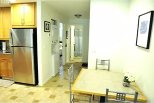 100 Kerr Pkwy, Lake Oswego, OR 97035 - Photo 11