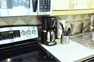 100 Kerr Pkwy, Lake Oswego, OR 97035 - Photo 25