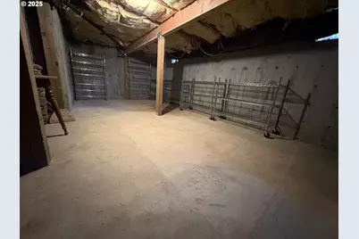 430 W Water St, Stayton, OR 97383 - Photo 5