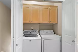10820 SW Huntington Ave, Tigard, OR 97223 - Photo 9