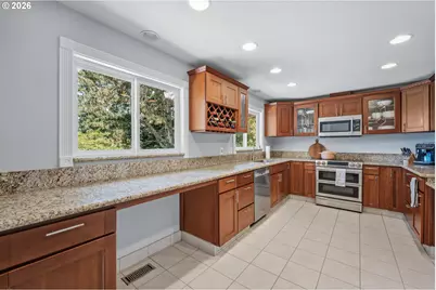 12050 NW Big Fir Cir, Portland, OR 97229 - Photo 9
