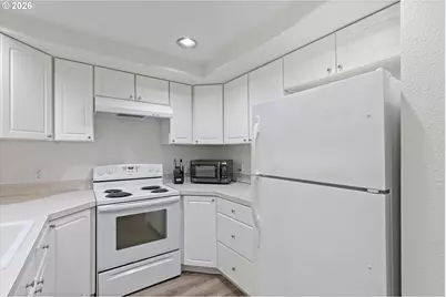 13949 Beavercreek Rd #102, Oregon City, OR 97045 - Photo 5