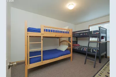 663 S Hemlock St, Cannon Beach, OR 97110 - Photo 23