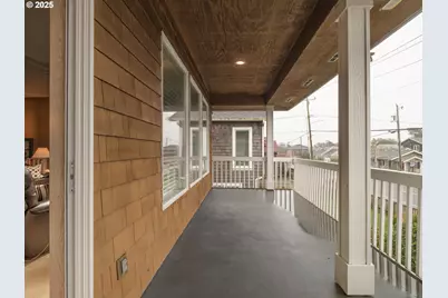 663 S Hemlock St, Cannon Beach, OR 97110 - Photo 17