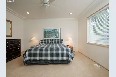 663 S Hemlock St, Cannon Beach, OR 97110 - Photo 19