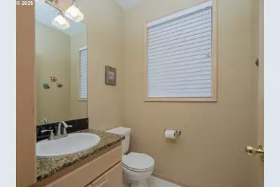 663 S Hemlock St, Cannon Beach, OR 97110 - Photo 13