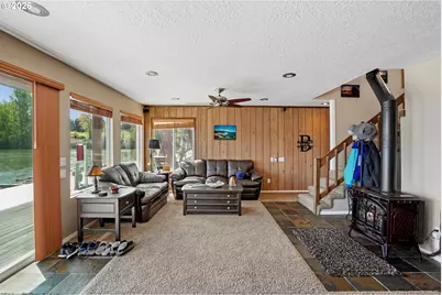 19609 NE Marine Dr #A8, Portland, OR 97230 - Photo 9